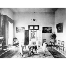 Institution Ste Anne des Soeurs de Besançon. Beyrouth. 1929-1930.