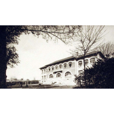 Ecole Primaire Supérieure et Ecole d'Artisanat Rural de Garçons - Chasseneuil. (Charente).