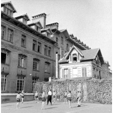 Centre d'éducation des malentendants : Cours d'éducation physique