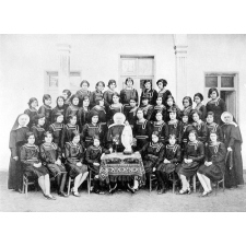 Pensionnat Saint-Joseph de l'Apparition - Beyrouth. 1929-1930. (Liban).
