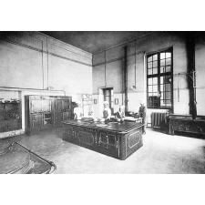 Ecole Nationale Professionnelle Jean Dupuy - Tarbes. 1928-1929. Industrie-Commerce-Hôtellerie.