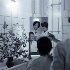 Institution publique d'éducation surveillée : la préparation au C.A.P. coiffure. Le cours d'ondulation.
