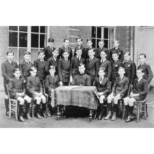 Institution Saint-Jude. Armentières. (Nord). Année 1937-1938.