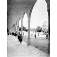 Pensionnat Saint-Joseph de l'Apparition - Beyrouth. 1929-1930. (Liban).