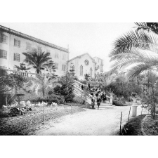 Institution Ste Anne des Soeurs de Besançon. Beyrouth. 1929-1930.