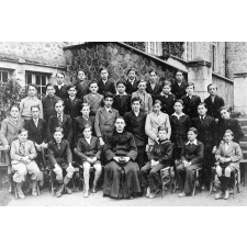 Ecole Notre-Dame, Guéret. (Creuse). 1934-1935.