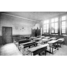 Ecole Primaire Supérieure de Jeunes Filles de Charolles. (Saône & Loire).