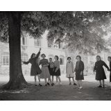 Lycée de jeunes filles de Saint-Germain-en-Laye : récréation