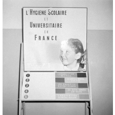 Exposition à l'IPN (VI-54) : hygiène scolaire et universitaire