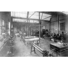Ecole Nationale Professionnelle Henri Brisson - Vierzon. (Cher). 1933-1934.