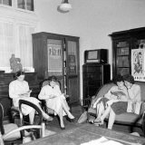 Lycée Edgar Quinet, la bibliothèque. Le salon de lecture.