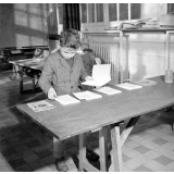 Méthode Freinet : l'apprentissage de l'imprimerie et la réalisation d'un journal scolaire. Les vérifications.
