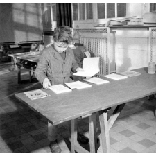 Méthode Freinet : l'apprentissage de l'imprimerie et la réalisation d'un journal scolaire. Les vérifications.