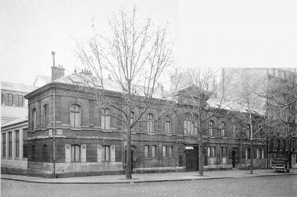 Chambre de Commerce de Paris - Ecole Commerciale, 39 Avenue Trudaine. 1938-1939. 