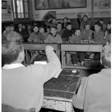 Coopératives scolaires : école primaire du Pas-de-Calais, réunion du bureau de la coopérative