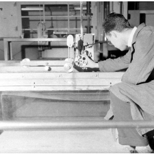 Institut supérieur d'électrotechnique de Grenoble : étude du mouvement de la houle.