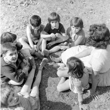 Œuvre de protection des enfants juifs : Petits dans l'herbe