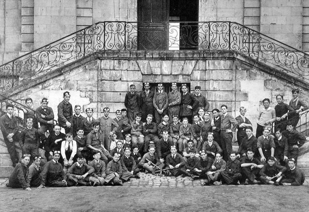 Ecole Chevrollier - Ecole Primaire Supérieure Professionnelle - Angers. (Maine-et-Loire).