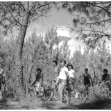 Ligue française de l'Enseignement : camp familial de vacances, le château d'eau de la colonie