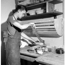 Jeunesse au plein air : colonie de Saumanes, la cuisine