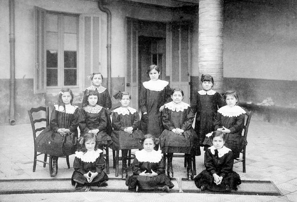 Institution des Dames Africaines - St Pierre. Oran (1912). (Algérie). 