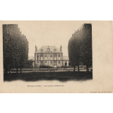Breteuil (Eure) - Les Ecoles communales.