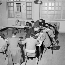 Ecole des Arts et Métiers : Esthétique industrielle : Travail sur une pièce en bois