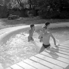 Œuvre de protection des enfants juifs : Bassin : Jeux d'eau