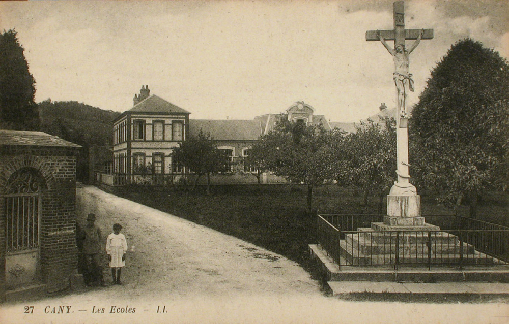 27 - Cany - Les Ecoles.
