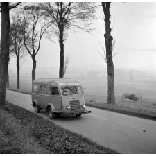 Le Bibliobus de la Seine et Oise 