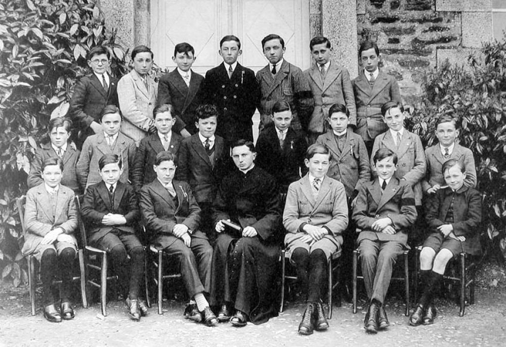 Petit Séminaire Sainte-Croix - Châteaugiron. (Ille et Vilaine). 1931-1932.