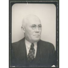 Monsieur Amédée Delarue, directeur EPS Rouen.