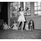 Cours d'art Martenot, château de la Guette : danse