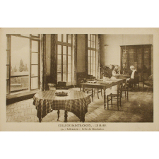 Collège Sainte-Croix - Le Mans - 19 - Infirmerie - Salle de Récréation.