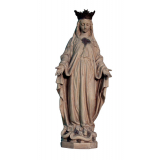 Statue de la Vierge couronnée.