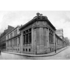 Chambre de Commerce de Paris - Ecole Commerciale, 39 Avenue Trudaine. 1938-1939.