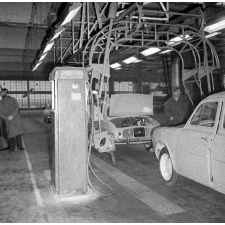 Régie Renault : la chaîne des Dauphines