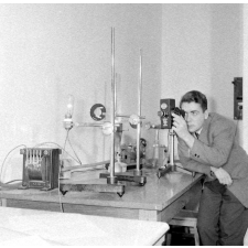 Ecole Nationale Supérieure de Mécanique et Aérotechnique : mesure de température par pyrométrie optique.