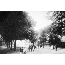 Collège Notre-Dame, 8, rue de la Bièvre - Bourg-La-Reine. (Seine).
