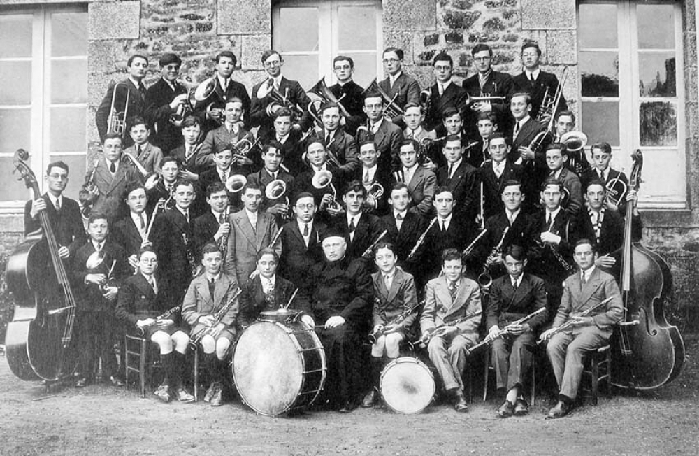 Petit Séminaire Sainte-Croix - Châteaugiron. (Ille et Vilaine). 1931-1932.