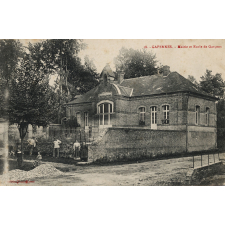 18 - Gapennes - Mairie et Ecole de Garçons.