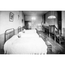 Institution de Jeunes Filles - Cours Maintenon - Tours. (Indre-et loir).