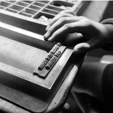 Méthode Freinet : l'apprentissage de l'imprimerie et la réalisation d'un journal scolaire. La disposition des caractères.