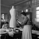 Centre d'éducation des malentendants : Classe de couture : Filles