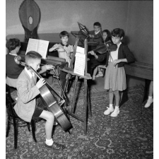 Cours d'art Martenot, château de la Guette : la grande formation