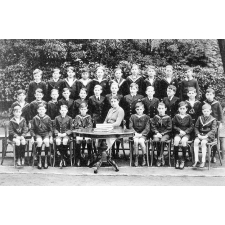Ecole Libre Jeanne D'Arc, 25 bis, Rue Colbert - Lille. Année 1937-1938.
