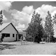 Jeunesse au plein air : colonie de Saumanes, vue extérieure
