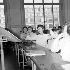 Enseignement musical : la leçon de chant au lycée La Fontaine.