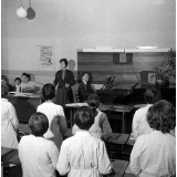 Enseignement musical : la leçon de chant au lycée La Fontaine.