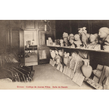 Evreux - Collège de jeunes Filles - Salle de Dessin.